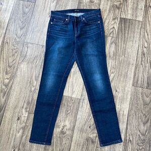 J Brand Women's Skinny Jeans - Dark Blue EUC